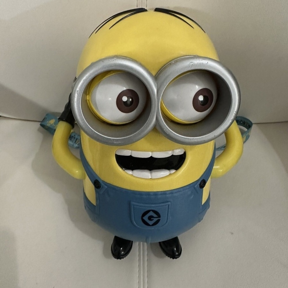 Universal Studios Minions Bob Popcorn Bucket Limited Edition, USJ Collectible - Picture 3 of 7